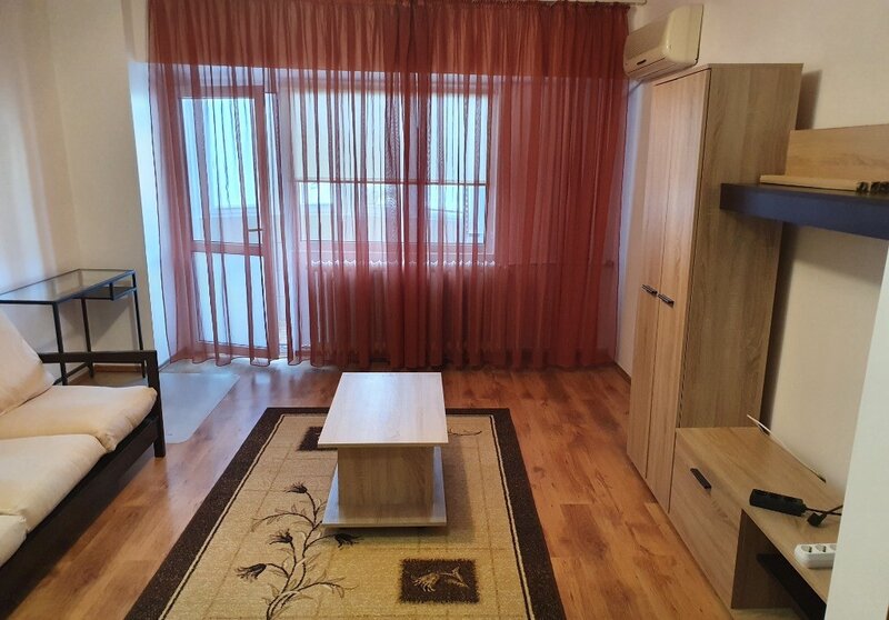 Aparatorii Patriei, apartament 1 camera.